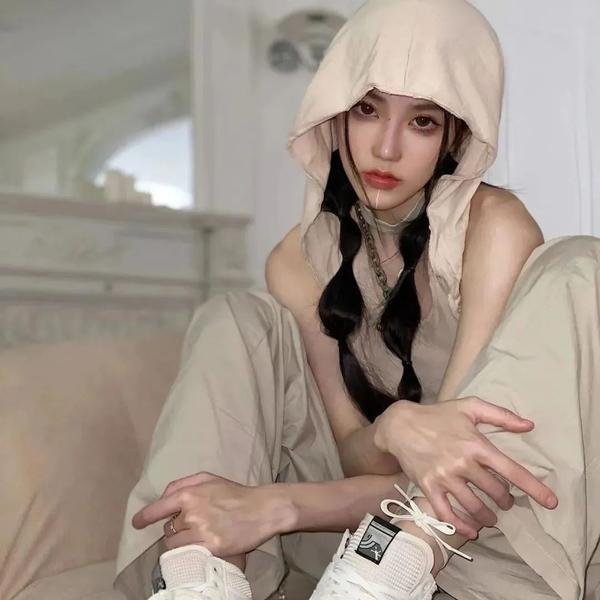 安东妮雅与珍 封面